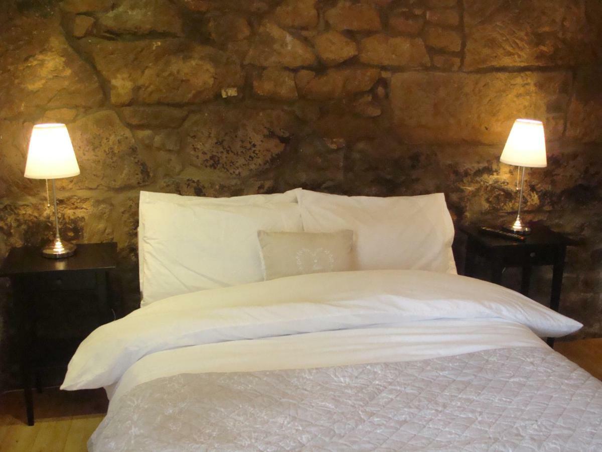 Riggend Farm Bed And Breakfast Airdrie Dış mekan fotoğraf